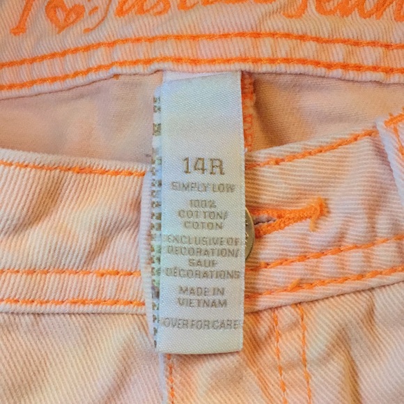 Shorts - Picture 3 of 3